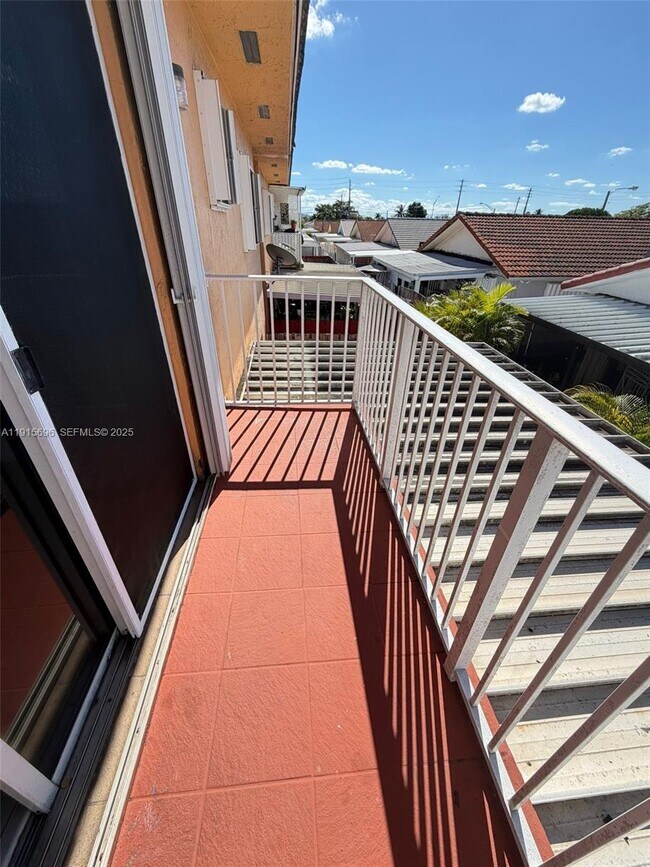 Building Photo - 3375 W 76th St