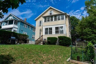 Building Photo - 18 Ranelegh Rd