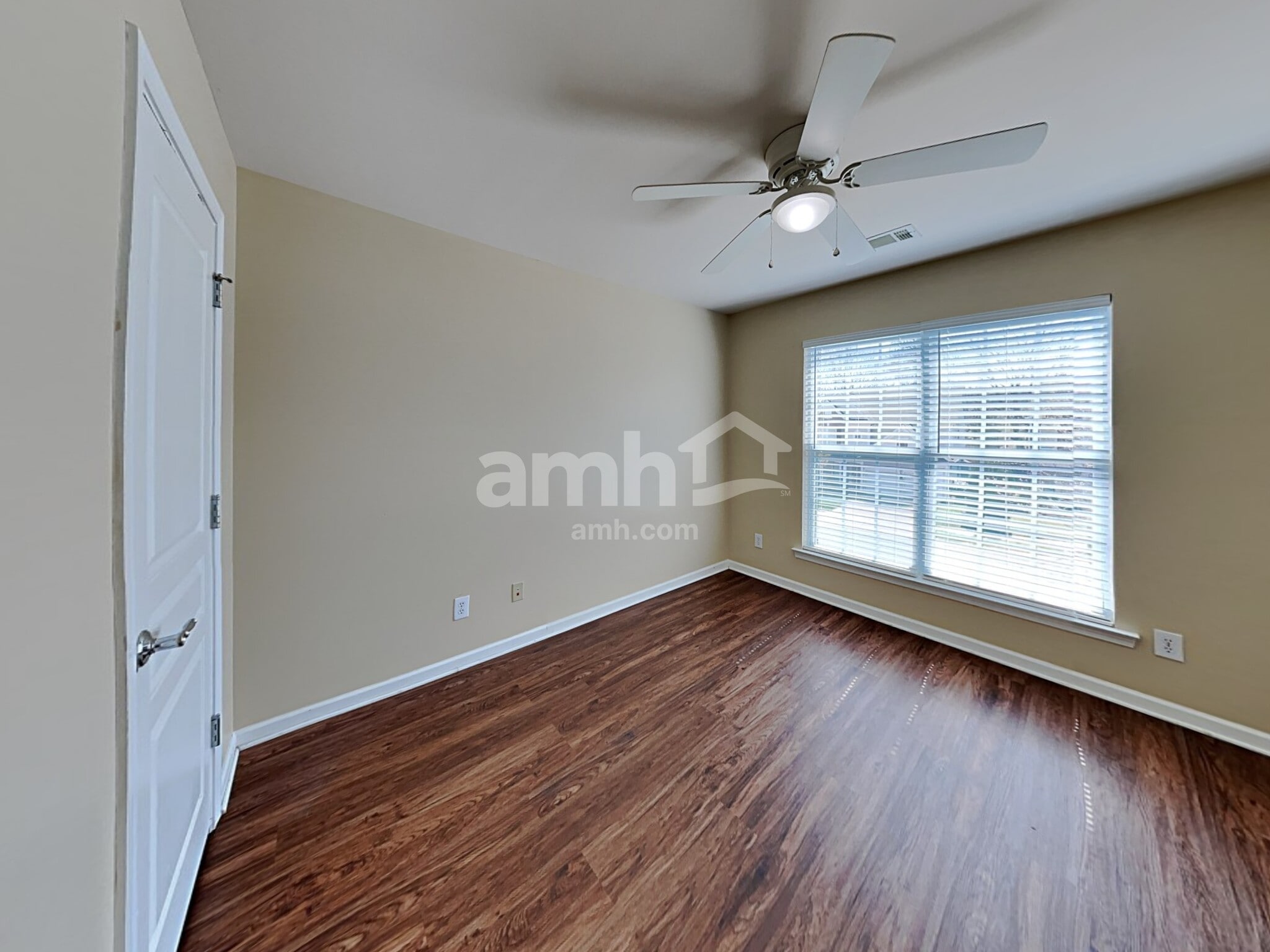 Building Photo - 10811 River Oaks Dr NW