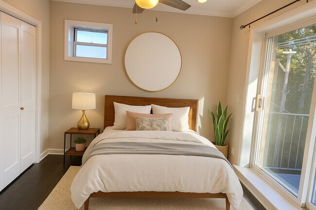 Building Photo - 2053 W Summerdale Ave