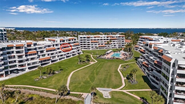 Building Photo - 1485 Gulf of Mexico Dr