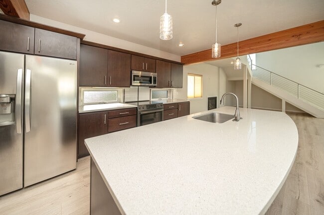 Building Photo - Beautiful Modern Home In Liberty Lake