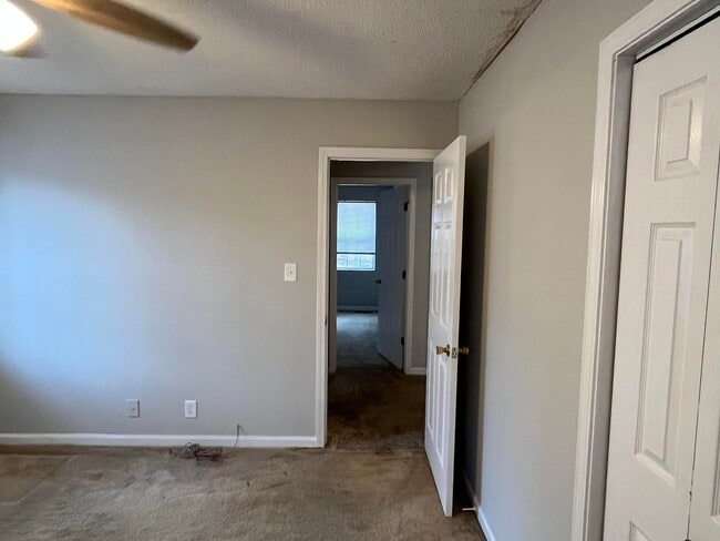 Building Photo - 1239 Santa Fe Trail