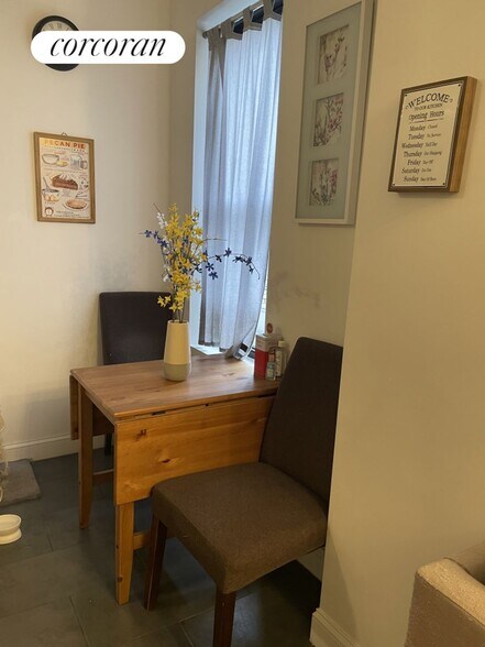 Building Photo - 61-09 39th Avenue H6