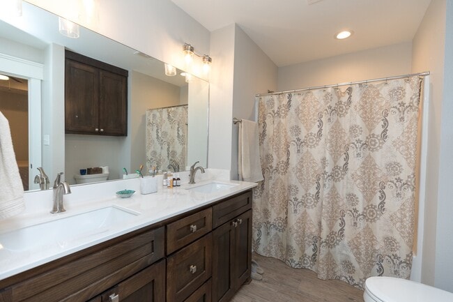 Building Photo - 20690 Pleasant Oaks Dr