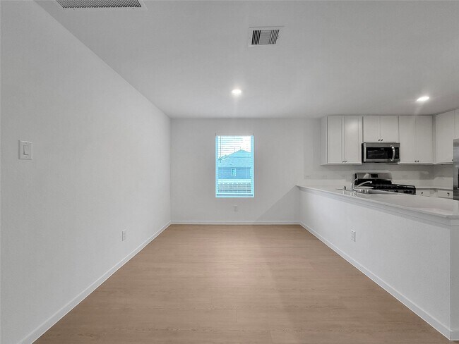 Building Photo - 31327 Black Cherry St