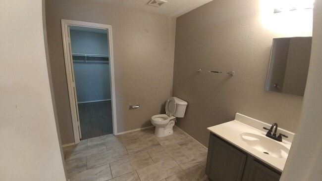 Building Photo - Location....Location....Location....section 8