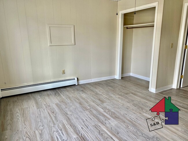 Building Photo - 63 Brook St