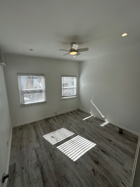 Building Photo - 721 Loma Dr