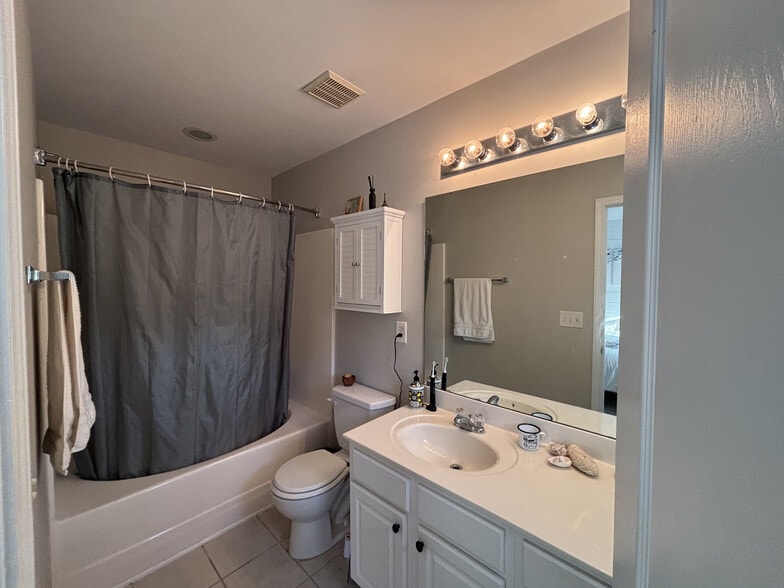 Building Photo - 3613 Sugar Tree Pl