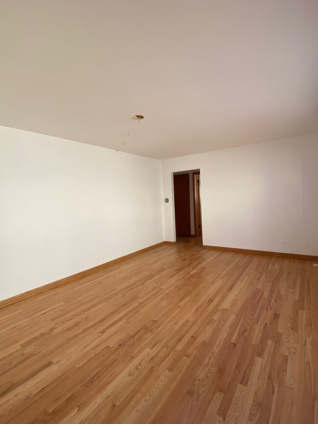 Building Photo - 5230 N Delphia Ave