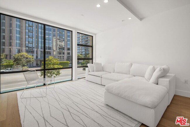 Building Photo - 10777 Wilshire Blvd