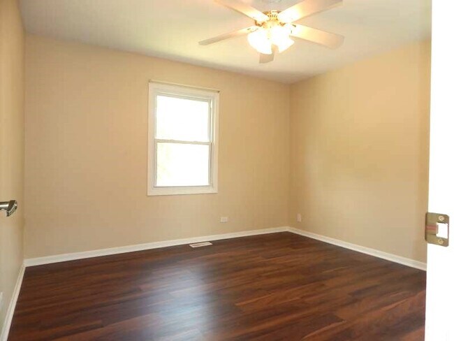 Building Photo - 2080 Springside Dr