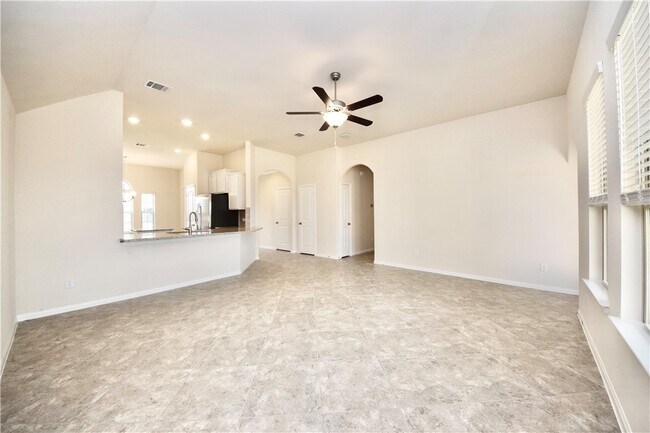 Building Photo - 1250 Chad Dr