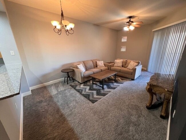 Building Photo - Stunning 1-Bedroom, 1-Bathroom Condo in Guard Gated Park Avenue's Luxury Midrise, Conveniently Lo...