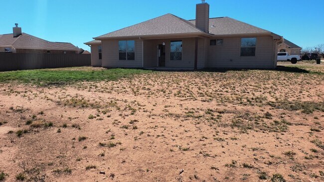 Building Photo - Charming 4 bedroom, 2 bath home AVAILABLE NOW!