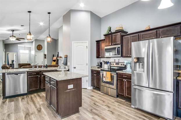 Building Photo - 5544 Peach Dr
