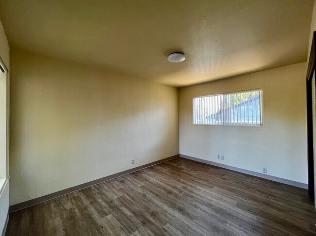 Building Photo - 216 Crocker Ln