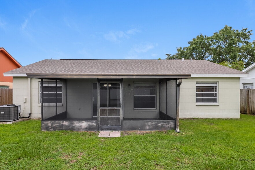 Building Photo - 912 Axlewood Cir
