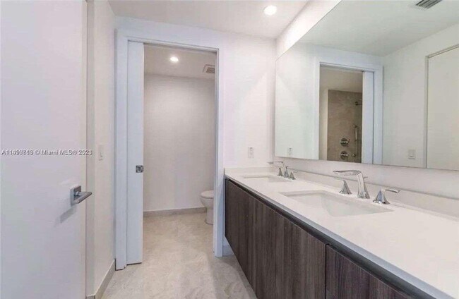 Building Photo - 488 NE 18th St