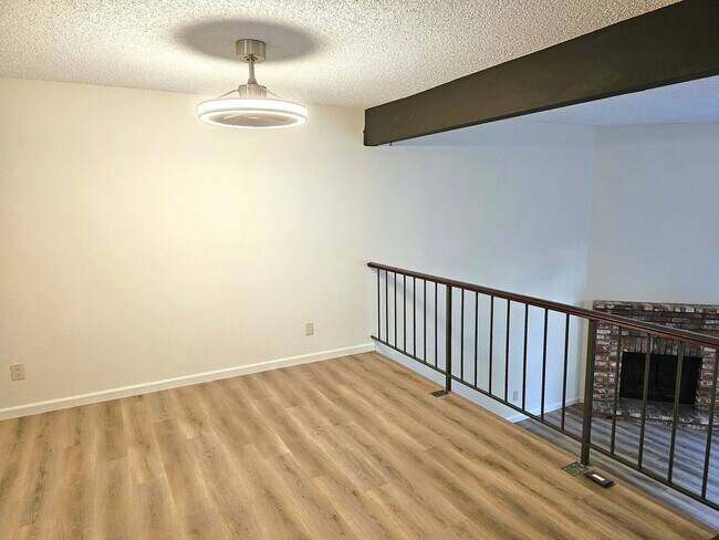 Building Photo - 21141 Lassen St