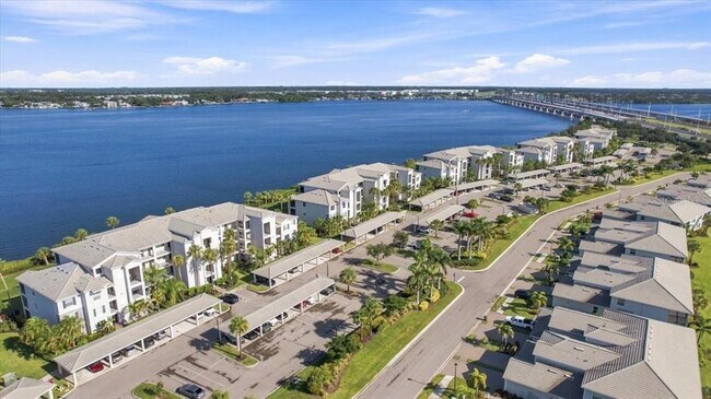 Building Photo - 920 Tidewater Shores Loop