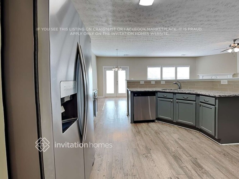 Building Photo - 6680 Island Pointe Dr