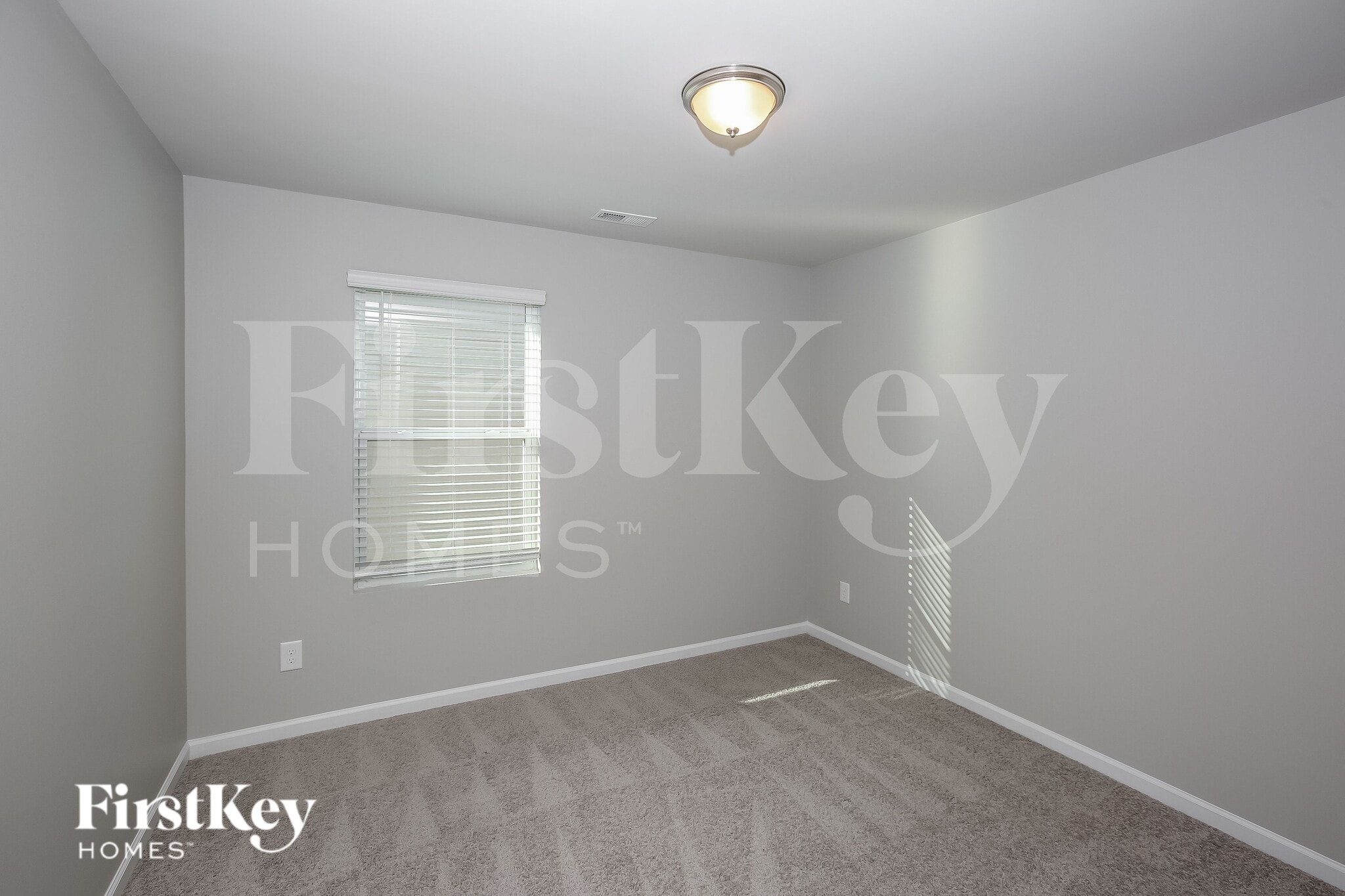 Building Photo - 7607 Wallace Farm Ln