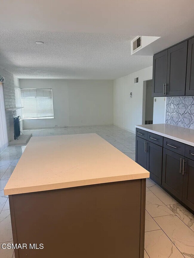 Building Photo - 739 San Martin Pl