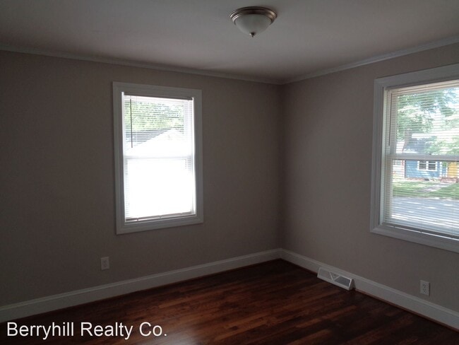 Building Photo - 2 br, 1 bath House - 3900 Admiral Ave.