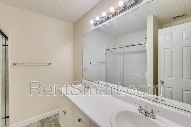 Building Photo - 4760 Brookwood Dr