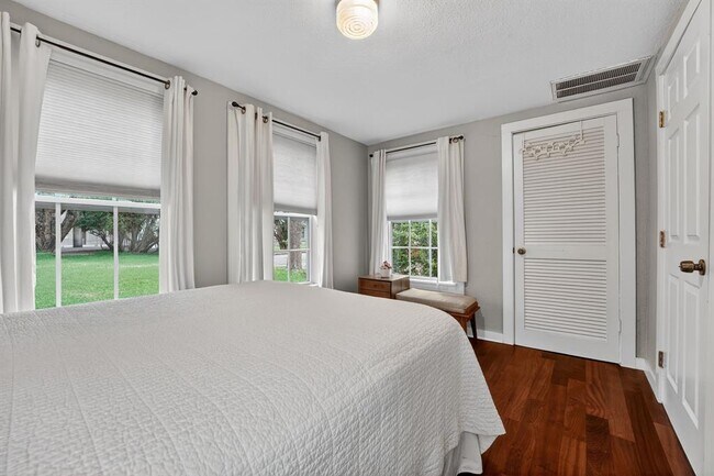 Building Photo - 4525 Avenue B
