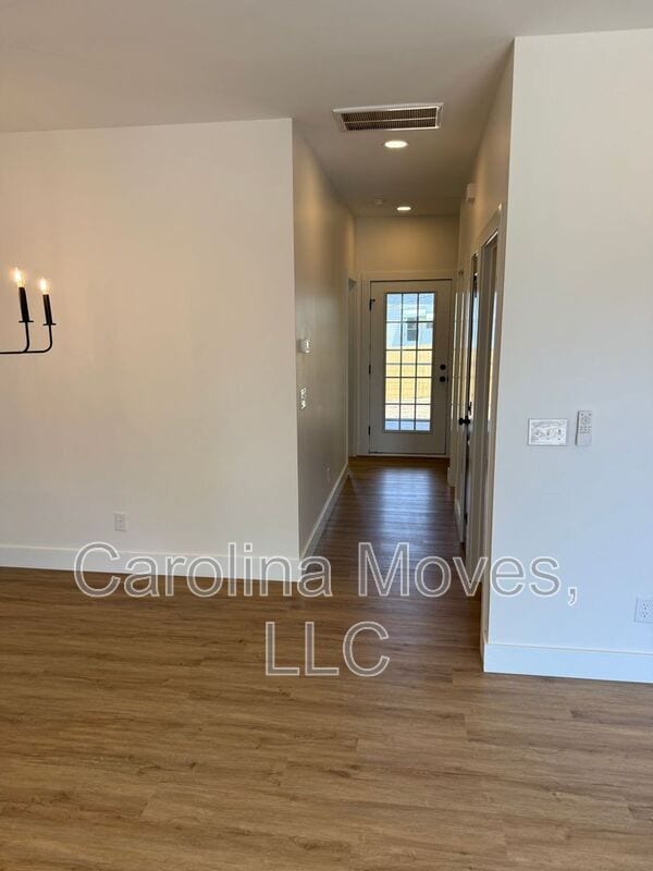 Building Photo - 7 2nd Ave