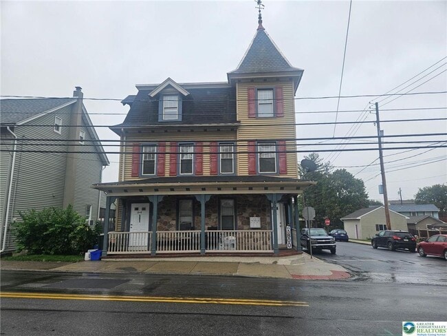Building Photo - 501 Race St