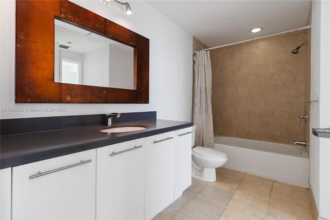 Building Photo - 90 SW 3rd St