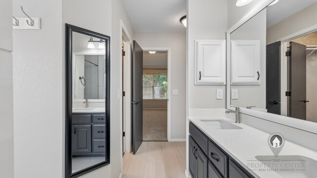 Building Photo - Modern Comfort in Deer Creek School District