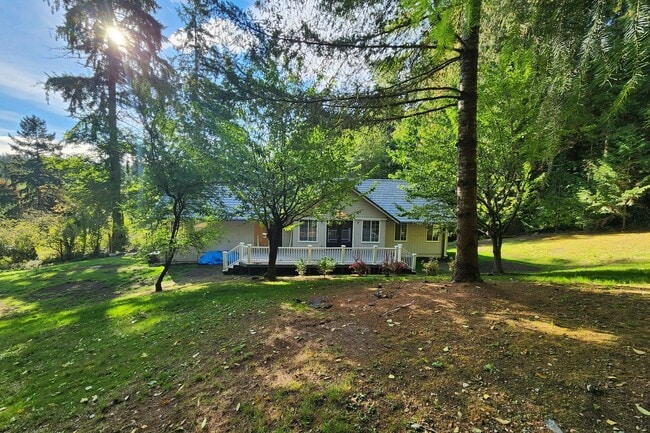 Building Photo - 8542 Battle Point Dr NE