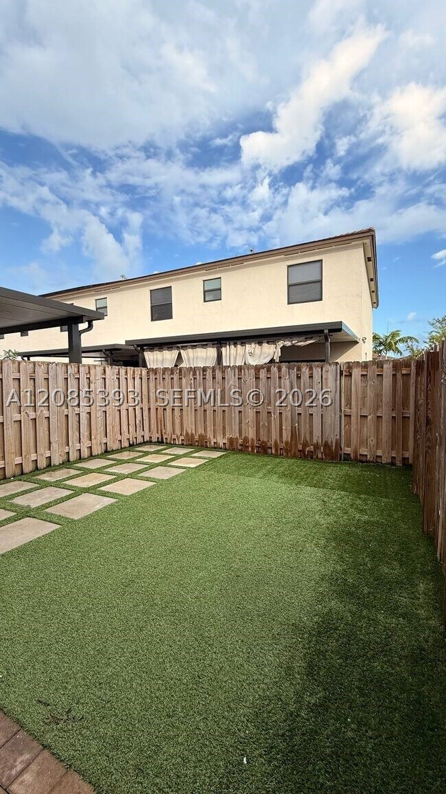 Building Photo - 23424 SW 127th Ave