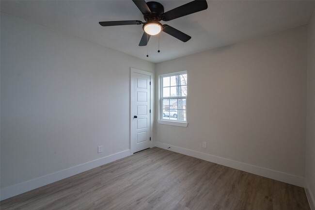 Building Photo - 2529 Wood Valley Dr