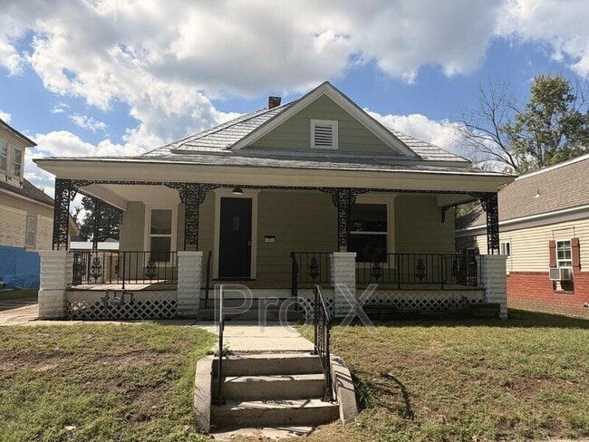 Primary Photo - 1712 S Connor Ave