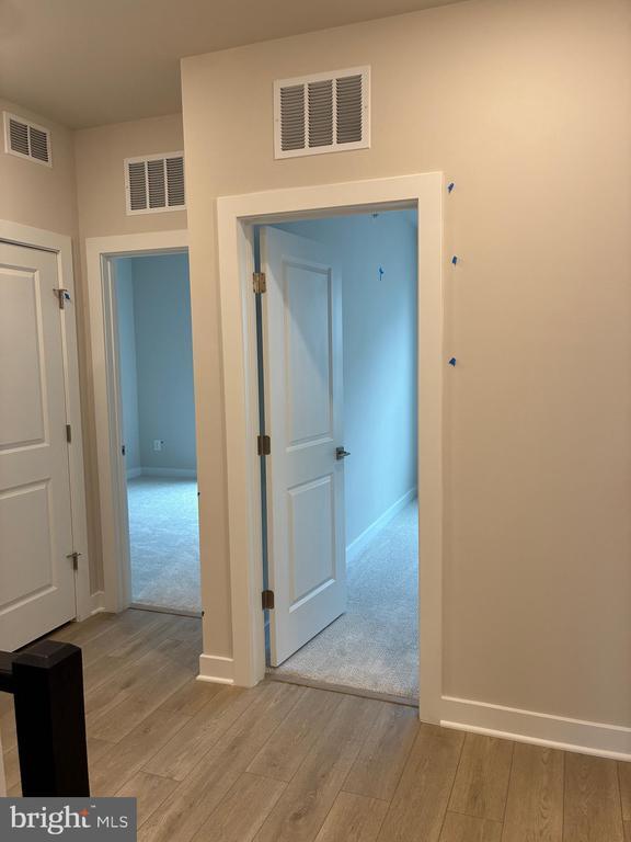 Building Photo - 44586 Strabane Ter