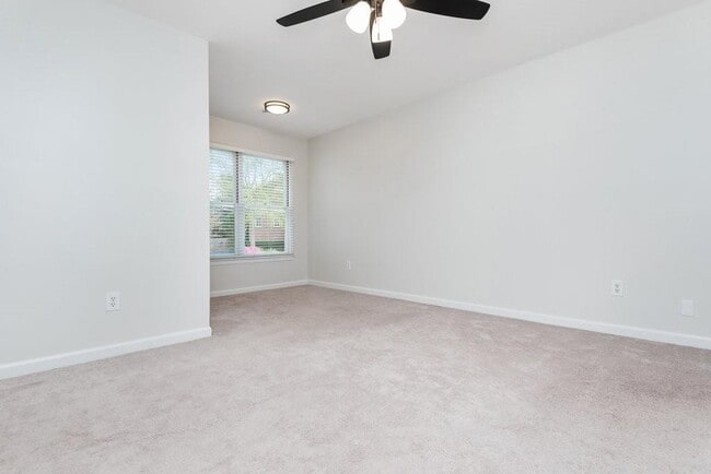 Building Photo - 1200 Defoor Ct NW