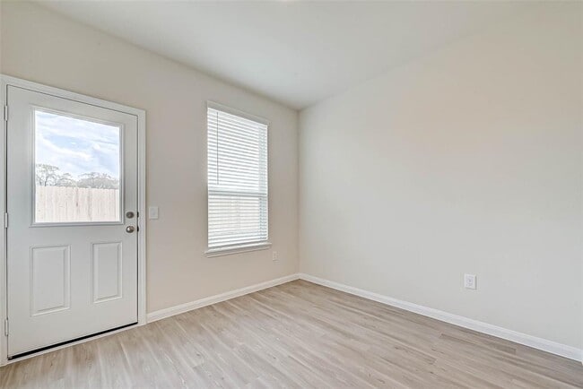 Building Photo - 16131 Kingfield Haven Dr