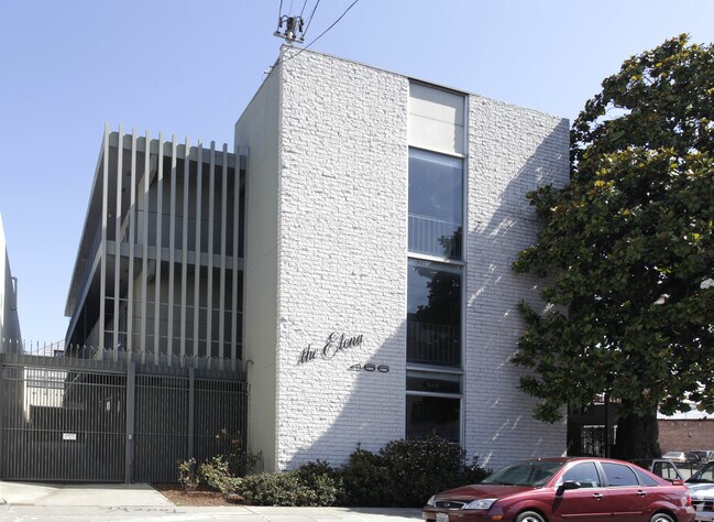 Building Photo - The Elena