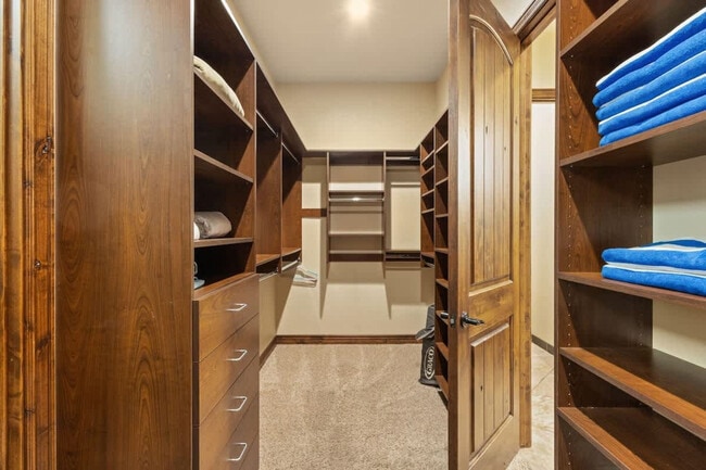 Building Photo - 1922 N Pebble Beach Dr