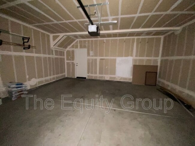 Building Photo - 1826 W Van Gogh