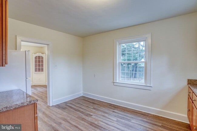 Building Photo - 1031 S Dupont Blvd