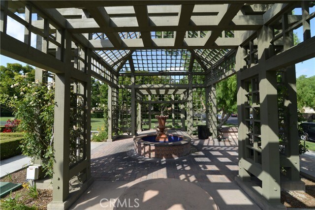 Building Photo - 24 Sebastian