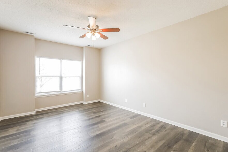 Building Photo - 3550 Limelight Ln