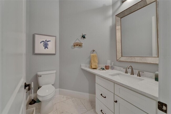 Building Photo - 6116 Lagomar Ln